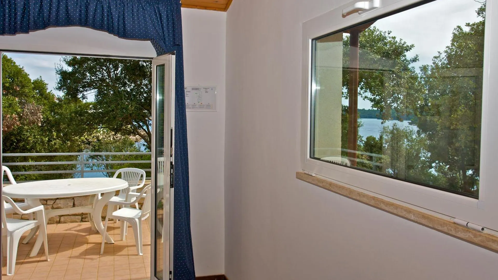 Verudela Villas Pula 3*,
