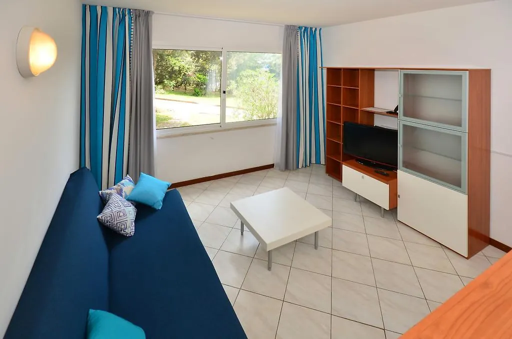 Verudela Villas Pula 3*,